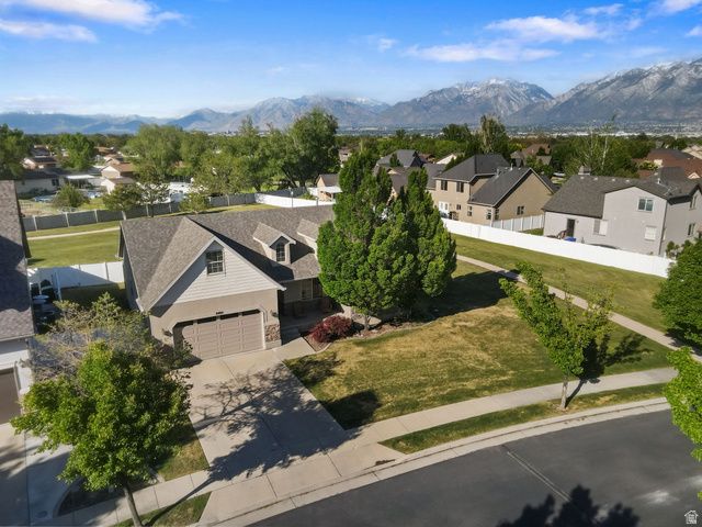 2482 W ADELAIDE DR, Riverton, UT 84065
