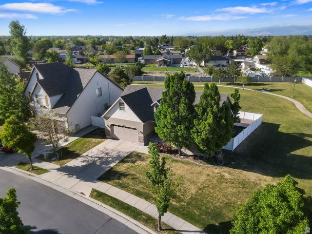 2482 W ADELAIDE DR, Riverton, UT 84065