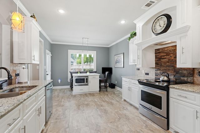 3221 Robbins Drive, Bryant, AR 72022