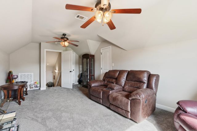 3221 Robbins Drive, Bryant, AR 72022
