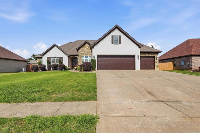 3221 Robbins Drive, Bryant, AR 72022