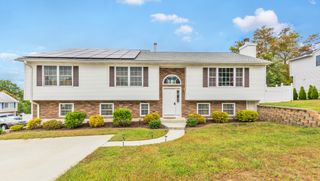 4 Wintergreen Lane, Naugatuck, CT 06770
