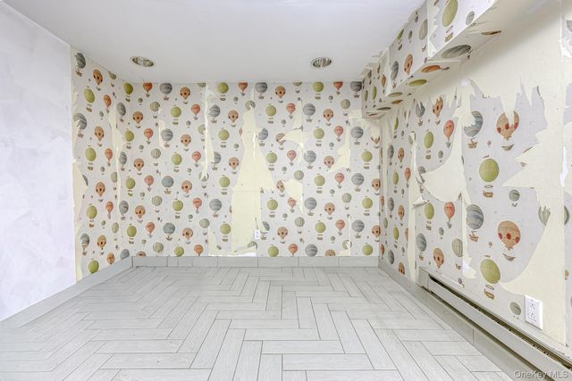 4 Hilltop Place, Monsey, NY 10952