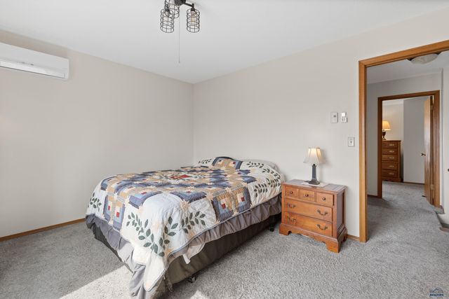 4873 JOHNSTON DR, Rapid City, SD 57703