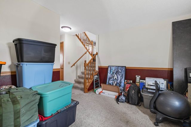 4873 JOHNSTON DR, Rapid City, SD 57703