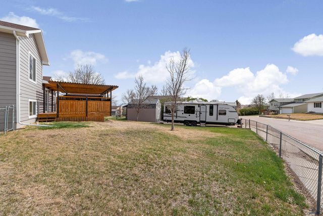 4873 JOHNSTON DR, Rapid City, SD 57703