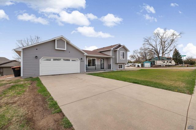4873 JOHNSTON DR, Rapid City, SD 57703
