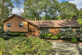 6 Weston Street, Derry, NH 03038