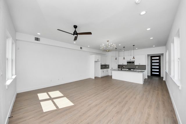 4129 E Toliver Street, Houston, TX 77016