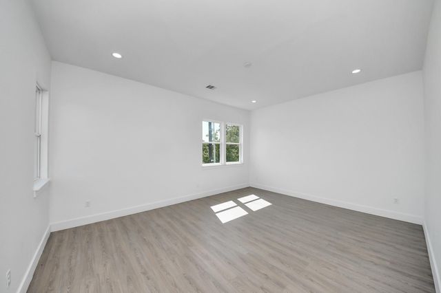 4129 E Toliver Street, Houston, TX 77016