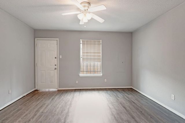 1418 Mulkey Street, Fort Worth, TX 76104