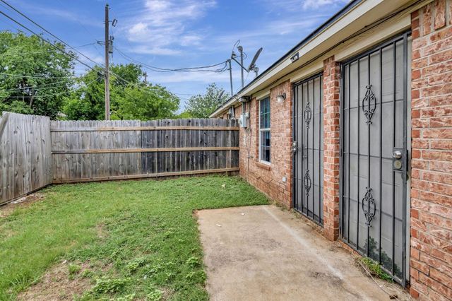 1418 Mulkey Street, Fort Worth, TX 76104
