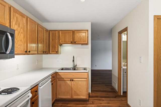 10104 Fillmore Street NE A, Blaine, MN 55434