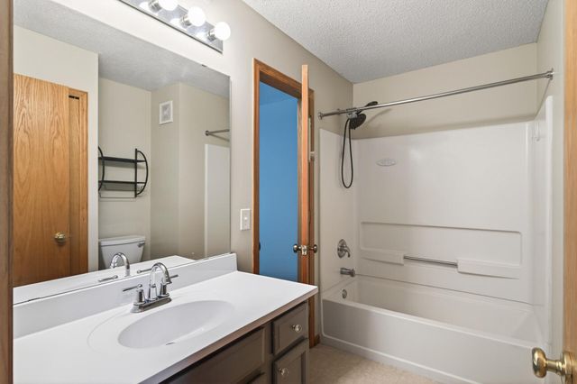 10104 Fillmore Street NE A, Blaine, MN 55434