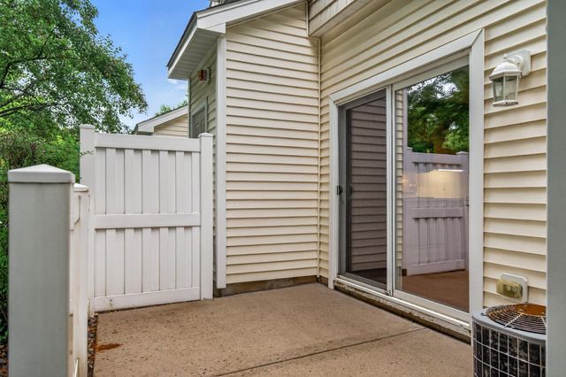 10104 Fillmore Street NE A, Blaine, MN 55434