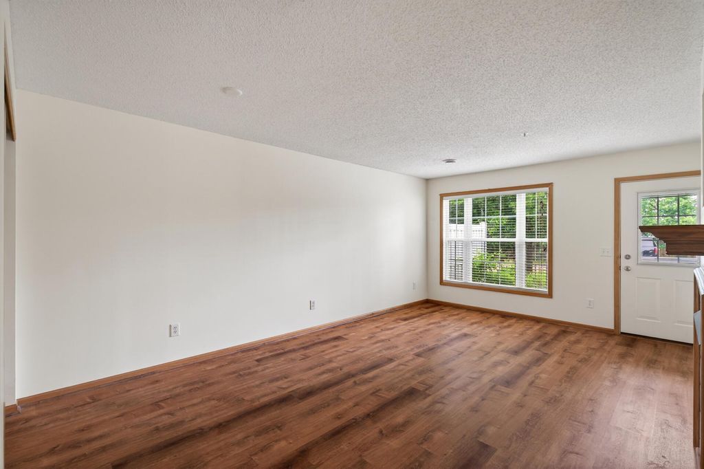 10104 Fillmore Street NE A, Blaine, MN 55434 — photo 4