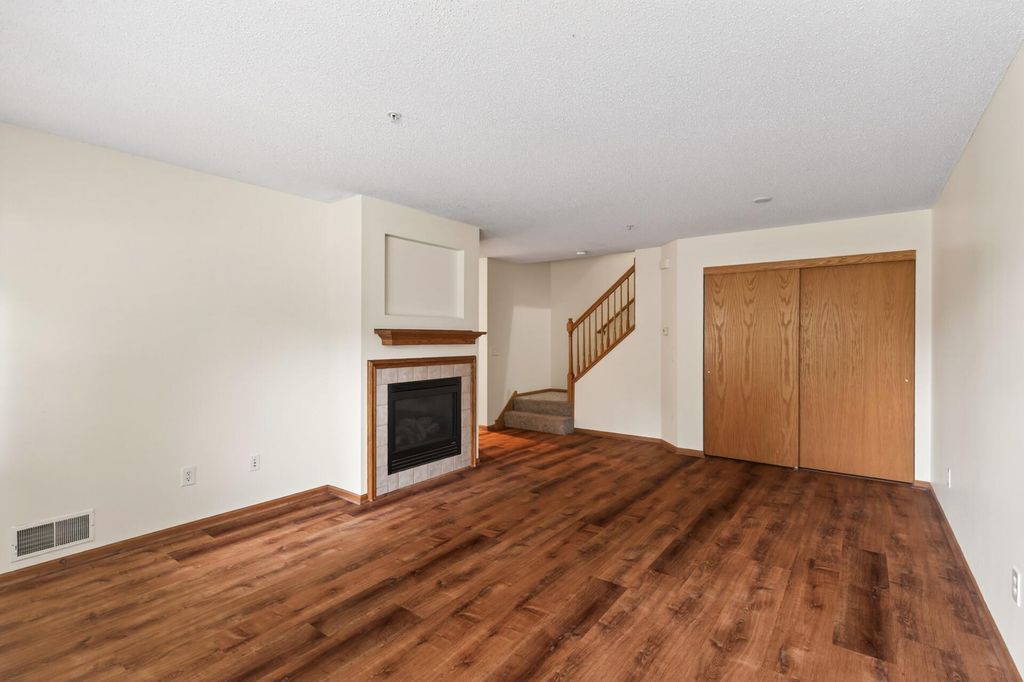 10104 Fillmore Street NE A, Blaine, MN 55434 — photo 5