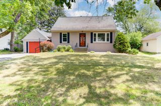 13 Swayze Drive, Colonie, NY 12110