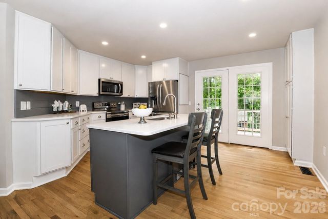 7371 Summit Drive, Denver, NC 28037