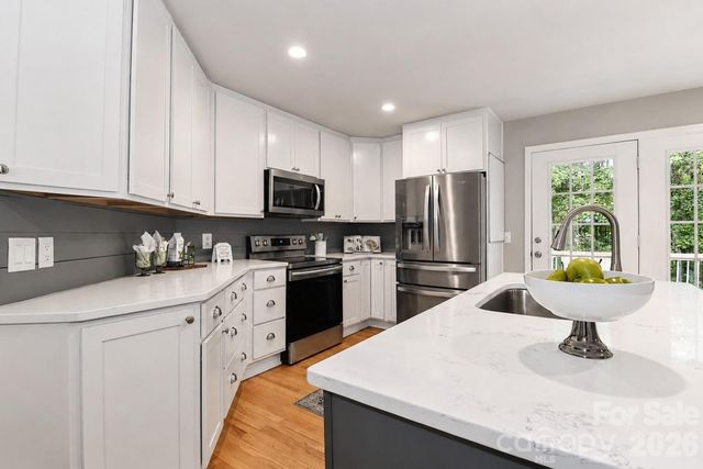 7371 Summit Drive, Denver, NC 28037