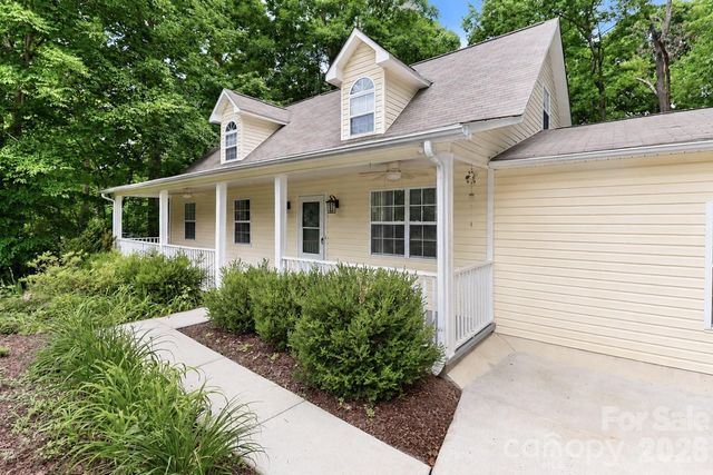 7371 Summit Drive, Denver, NC 28037