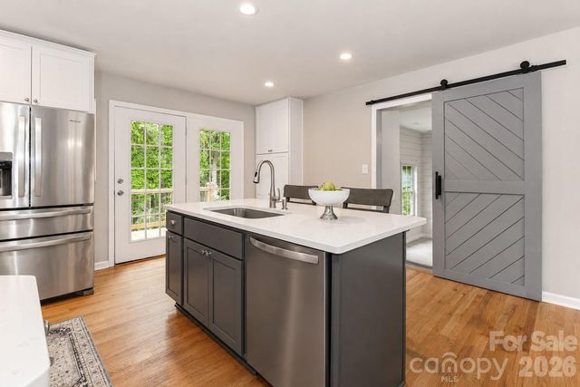 7371 Summit Drive, Denver, NC 28037