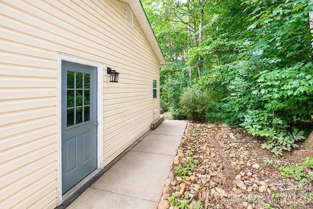 7371 Summit Drive, Denver, NC 28037