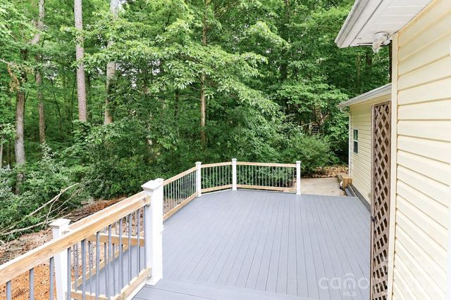 7371 Summit Drive, Denver, NC 28037