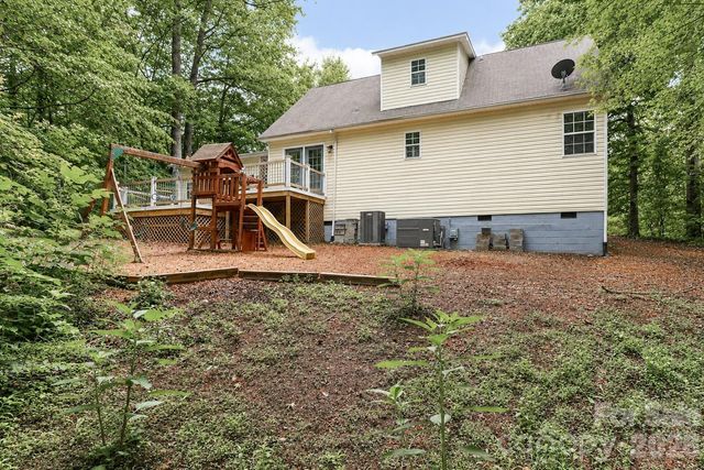 7371 Summit Drive, Denver, NC 28037