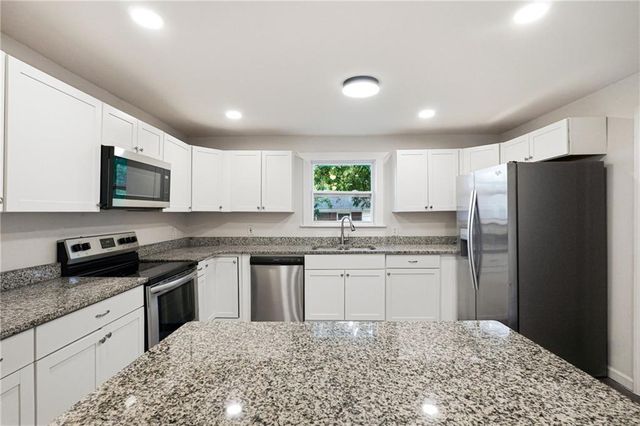1233 Oakland Drive SW, Atlanta, GA 30310