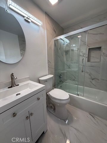 16682 Goldenwest 1, Huntington Beach, CA 92647