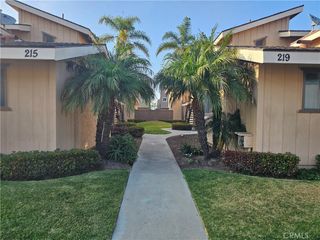 219 Oswego D, Huntington Beach, CA 92648