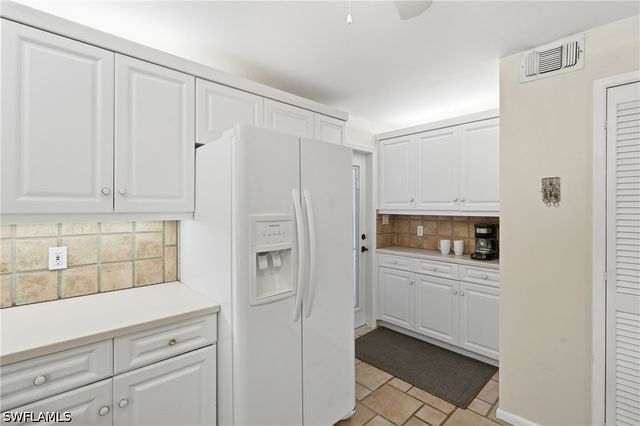 3951 Gulf Shore BLVD N 302, Naples, FL 34103
