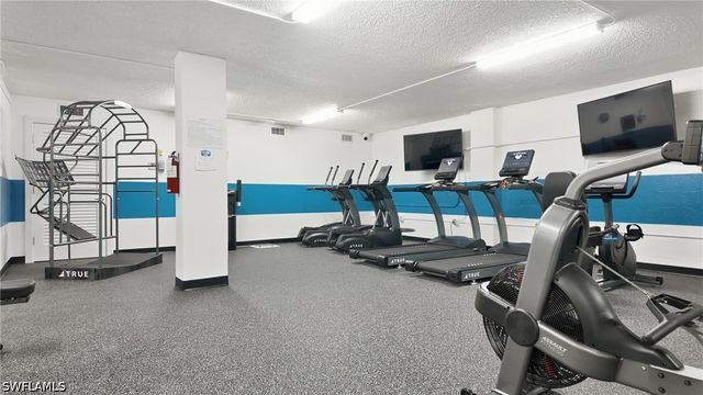 3951 Gulf Shore BLVD N 302, Naples, FL 34103