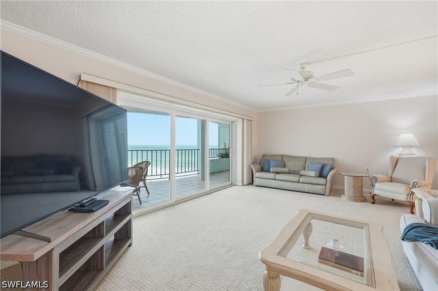 3951 Gulf Shore BLVD N 302, Naples, FL 34103