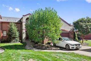 106 Trolley Court, Mccandless, PA 15237