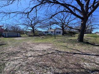 633 E Cooper Street, Van Alstyne, TX 75495