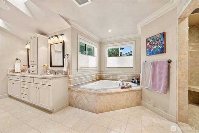 5422 106th Avenue NE, Kirkland, WA 98033