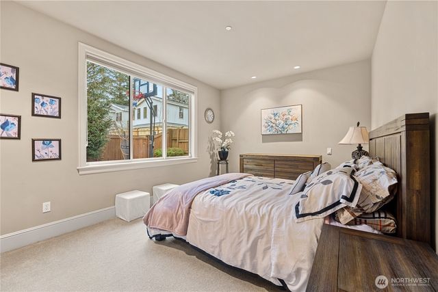 5422 106th Avenue NE, Kirkland, WA 98033