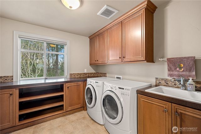 5422 106th Avenue NE, Kirkland, WA 98033