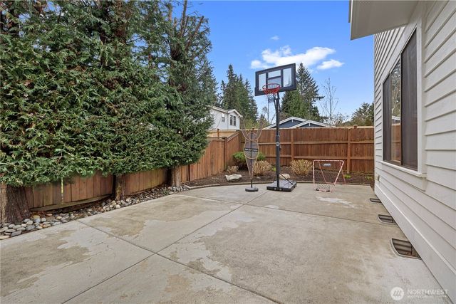 5422 106th Avenue NE, Kirkland, WA 98033