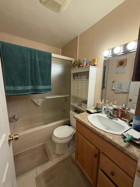 Image 24 of property listing at 5749 PEREGRINE AVENUE 28E, Orlando, FL 32819