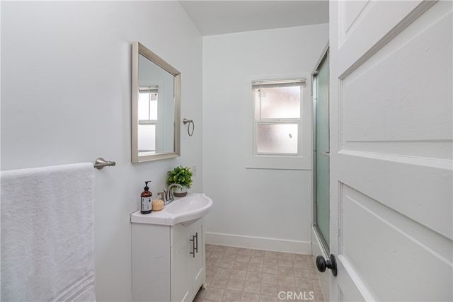 1458 W 49th, Los Angeles, CA 90062
