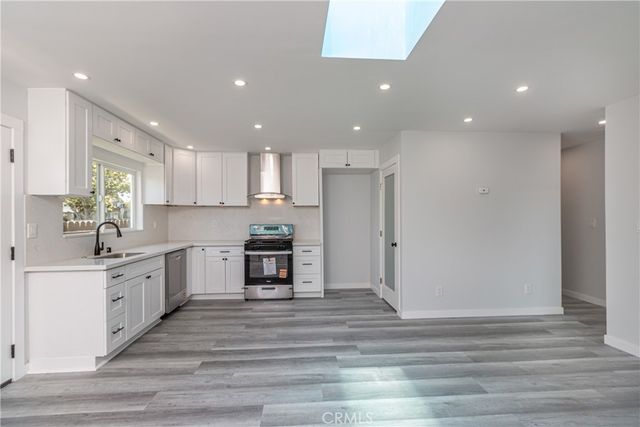 1458 W 49th, Los Angeles, CA 90062