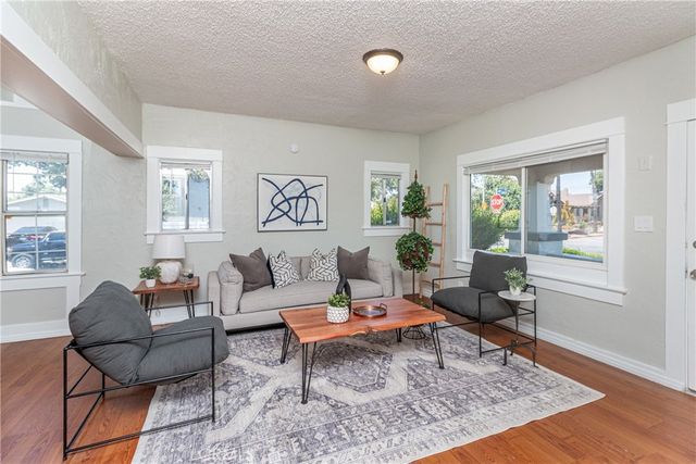1458 W 49th, Los Angeles, CA 90062