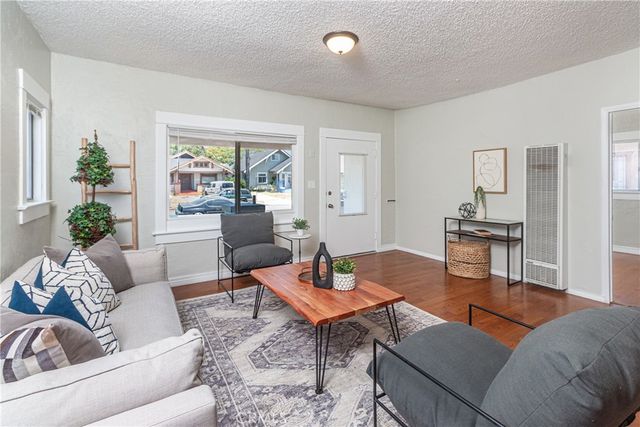 1458 W 49th, Los Angeles, CA 90062