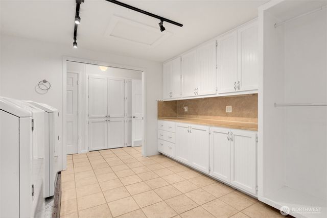 25120 SE 384th Street, Enumclaw, WA 98022