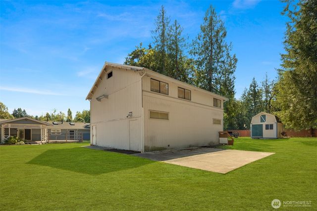 25120 SE 384th Street, Enumclaw, WA 98022