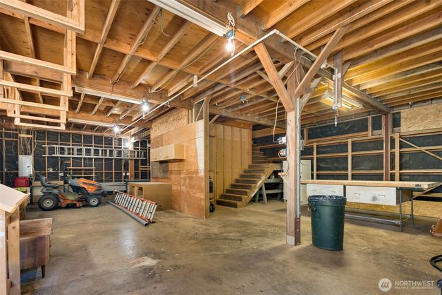 25120 SE 384th Street, Enumclaw, WA 98022