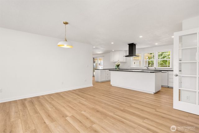 25120 SE 384th Street, Enumclaw, WA 98022